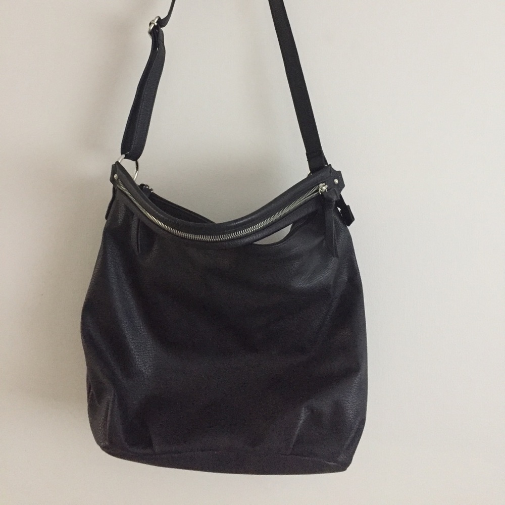 Black hobo bag.